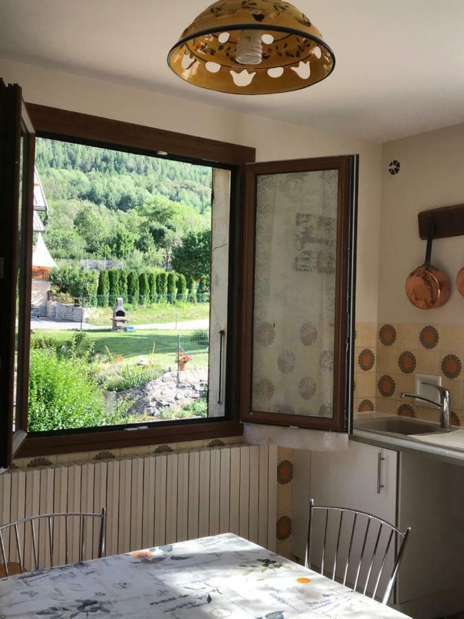 Villa Le Rocher Villar-Saint-Pancrace Exteriör bild